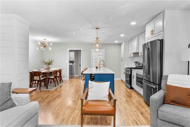 973 Dell SE Avenue, Smyrna, GA 30080