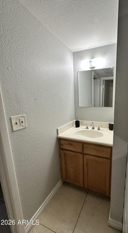1736 E BRILL Street 206, Phoenix, AZ 85006