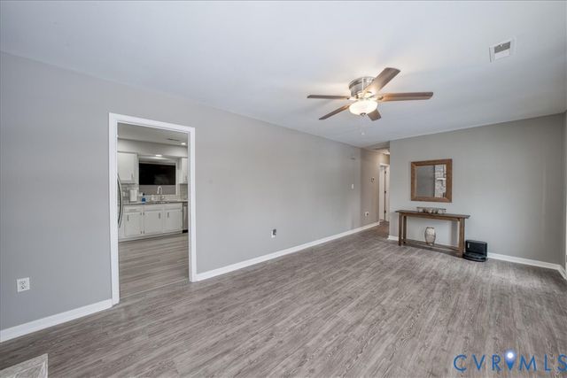 11201 Puckett Pl, Midlothian, VA 23112