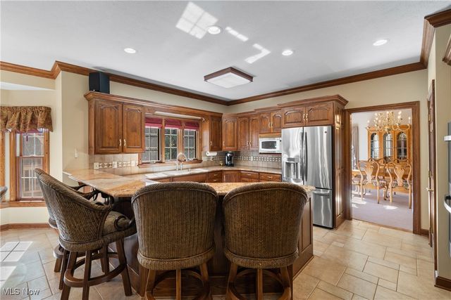 1296 Russell Drive NW, Bolivar, OH 44612