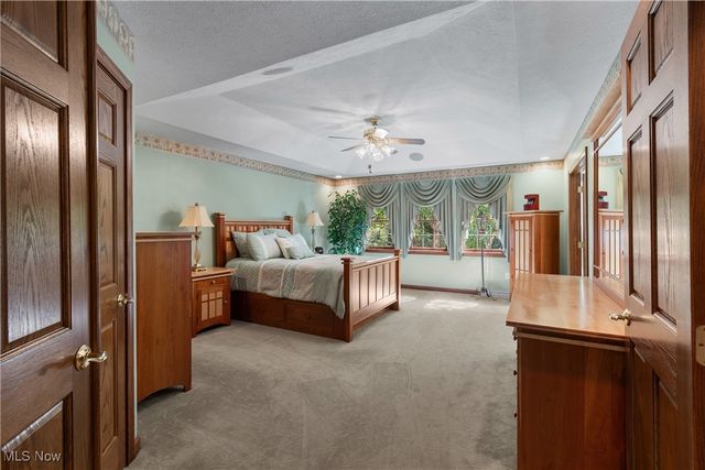 1296 Russell Drive NW, Bolivar, OH 44612