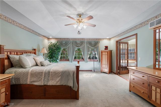 1296 Russell Drive NW, Bolivar, OH 44612