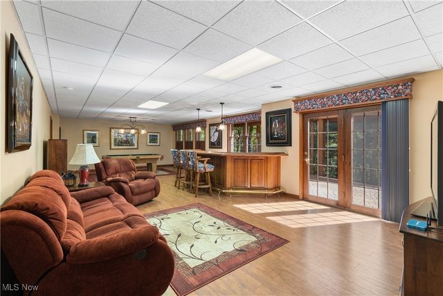 1296 Russell Drive NW, Bolivar, OH 44612