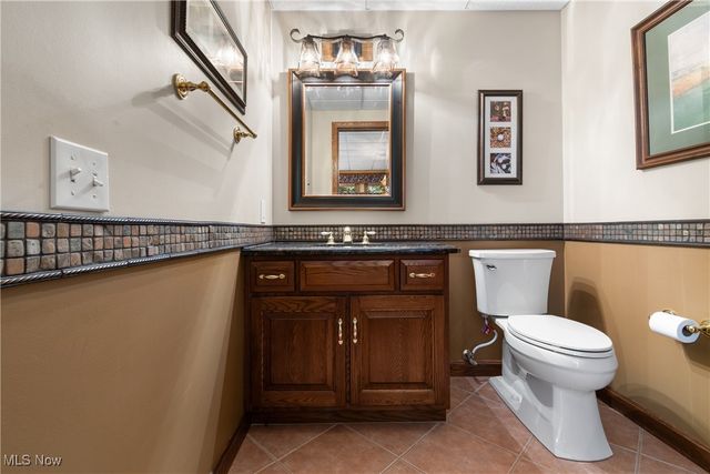 1296 Russell Drive NW, Bolivar, OH 44612