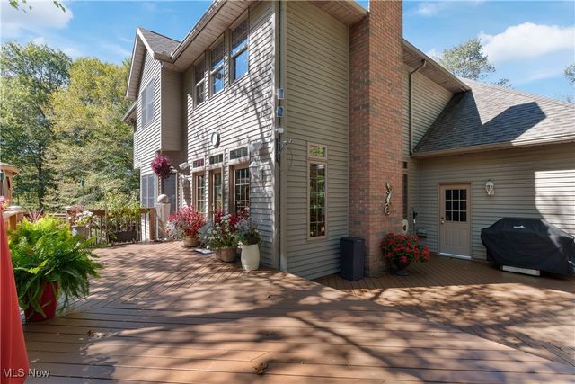 1296 Russell Drive NW, Bolivar, OH 44612