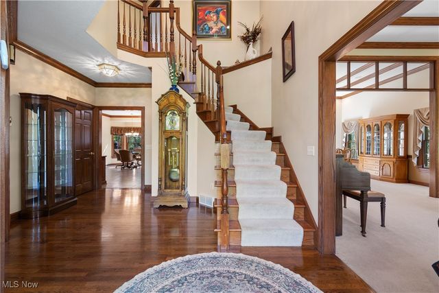 1296 Russell Drive NW, Bolivar, OH 44612