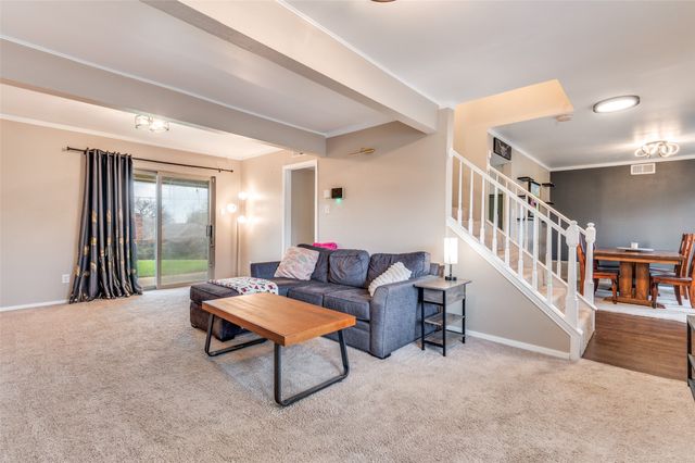 901 Rockwall Drive, Euless, TX 76039