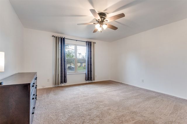 901 Rockwall Drive, Euless, TX 76039