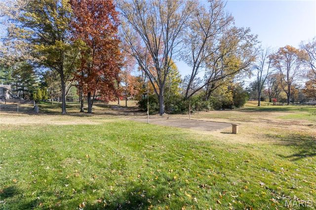 11862 E Concord Road, St Louis, MO 63128