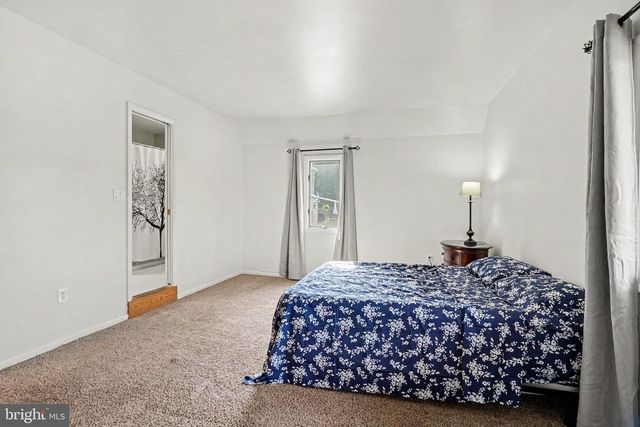 811 WELLINGTON DR, Carlisle, PA 17013