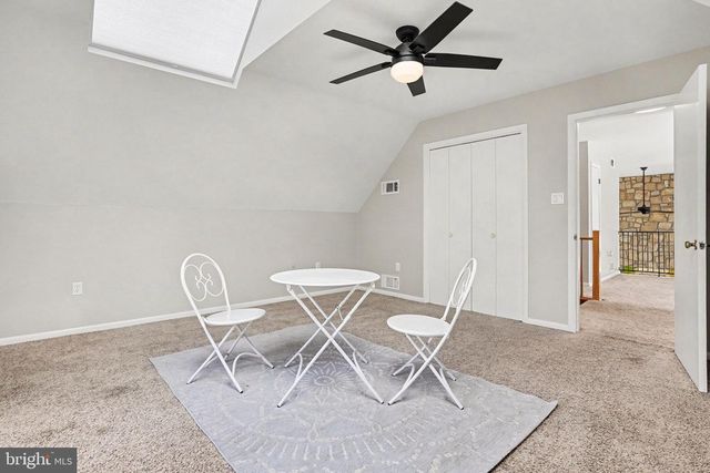 811 WELLINGTON DR, Carlisle, PA 17013
