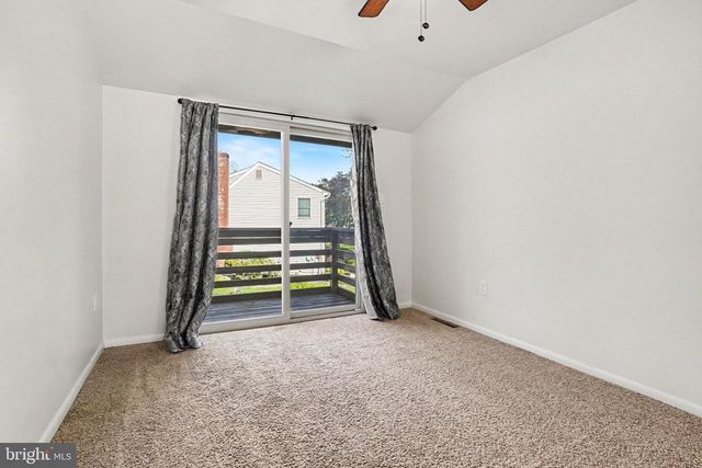 811 WELLINGTON DR, Carlisle, PA 17013