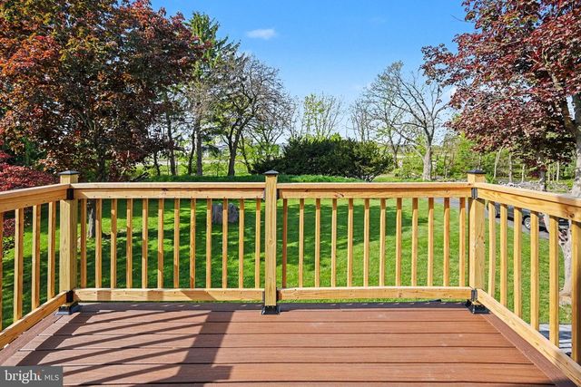 811 WELLINGTON DR, Carlisle, PA 17013