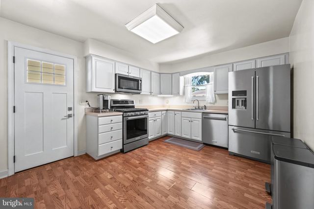 7960 PIPERS PATH, Glen Burnie, MD 21061