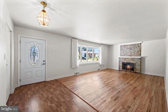 7960 PIPERS PATH, Glen Burnie, MD 21061