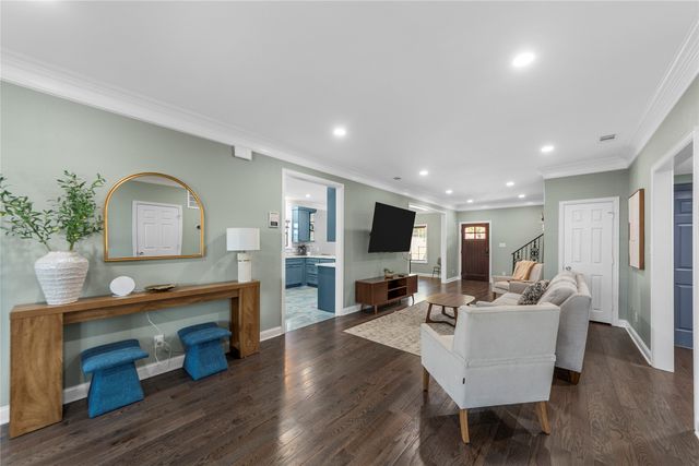 3316 Inwood Road, Dallas, TX 75235