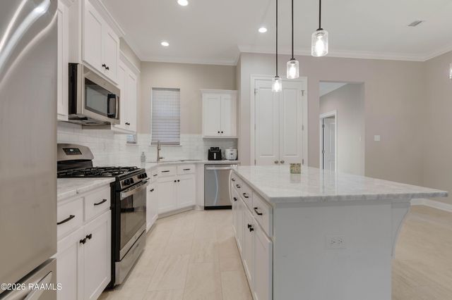 101 Long Creek Lane, Scott, LA 70583