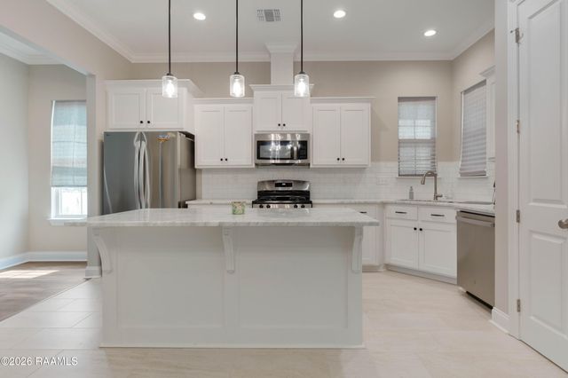101 Long Creek Lane, Scott, LA 70583