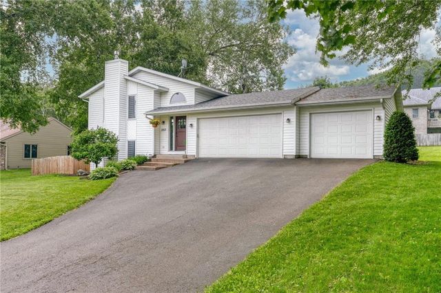 3713 Kingswood Court, Eau Claire, WI 54701