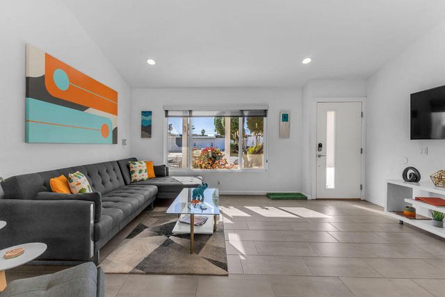 2304 E Bellamy Road, Palm Springs, CA 92262