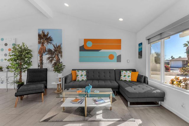 2304 E Bellamy Road, Palm Springs, CA 92262