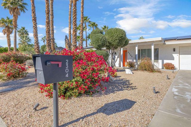 2304 E Bellamy Road, Palm Springs, CA 92262