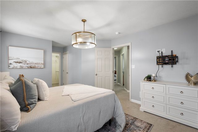 271 Overlook Ct, Robinson Twp, PA 15108