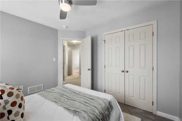 271 Overlook Ct, Robinson Twp, PA 15108