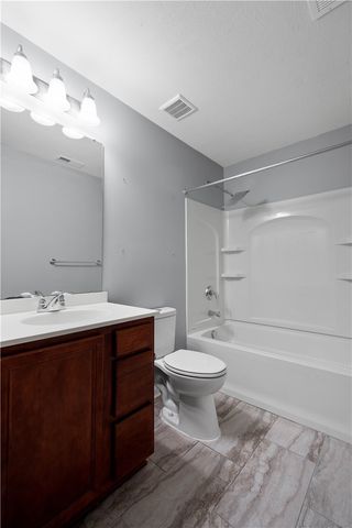 271 Overlook Ct, Robinson Twp, PA 15108