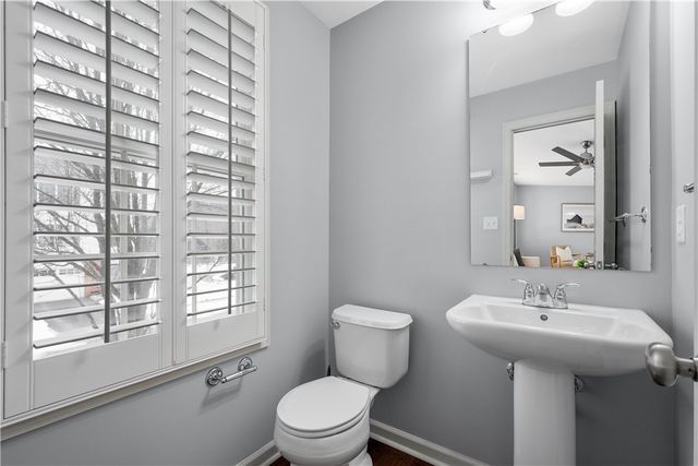 271 Overlook Ct, Robinson Twp, PA 15108