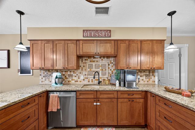 1116 Grace Street, Deer Park, TX 77536