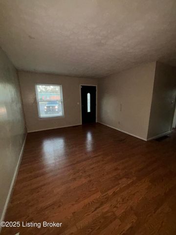 5302 Wiseman Ct, Louisville, KY 40272