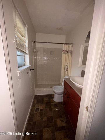 5302 Wiseman Ct, Louisville, KY 40272