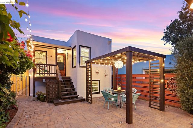 621 Kains Ave, Albany, CA 94706