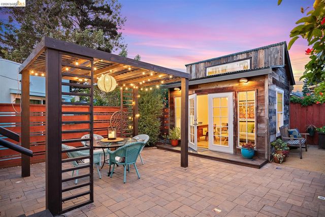 621 Kains Ave, Albany, CA 94706