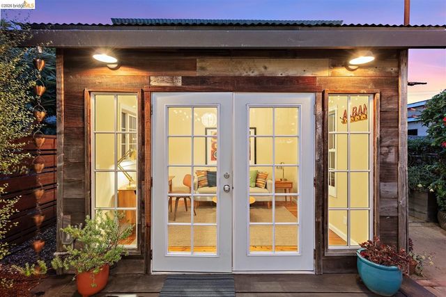 621 Kains Ave, Albany, CA 94706