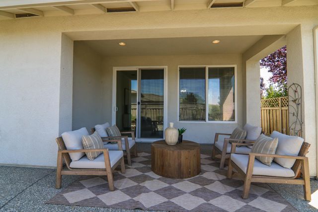 398 Marigold Ln, Lincoln, CA 95648