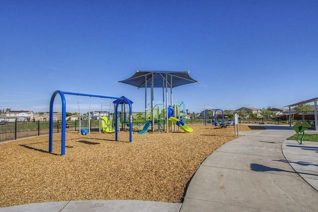 1753 Mills, Los Banos, CA 93635