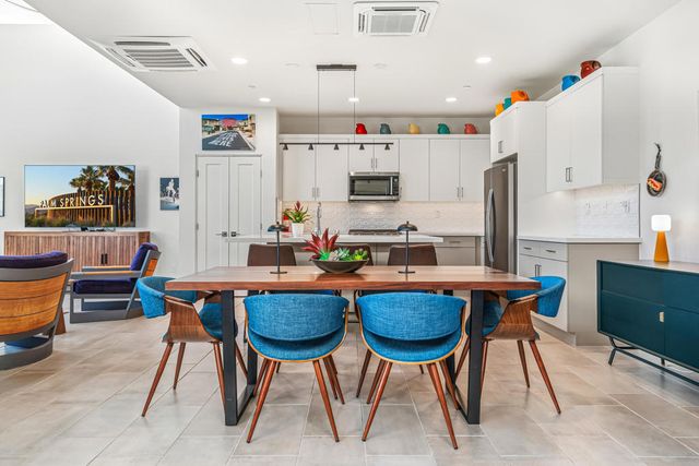 2718 Dancing Sands Drive, Palm Springs, CA 92262