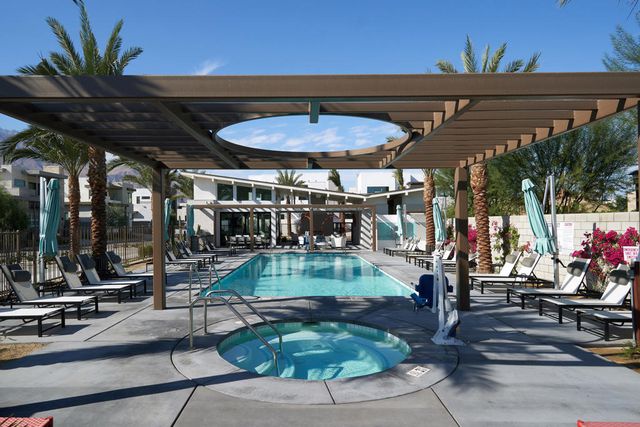 2718 Dancing Sands Drive, Palm Springs, CA 92262