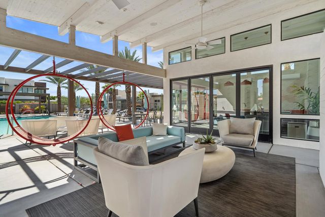 2718 Dancing Sands Drive, Palm Springs, CA 92262