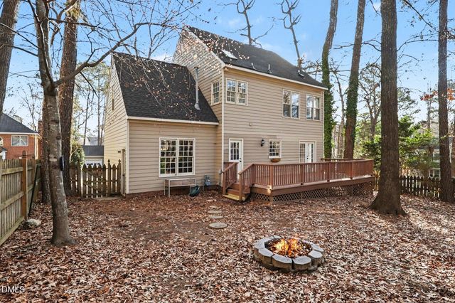 1701 Point Owoods Court, Raleigh, NC 27604