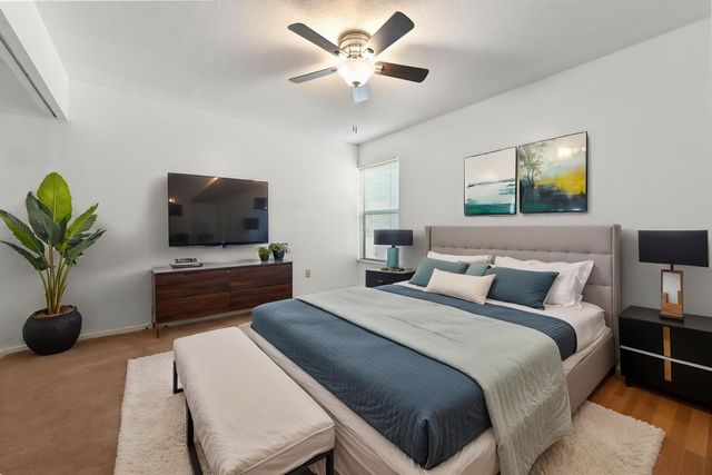 105 Lakeview Drive E, Royal Palm Beach, FL 33411