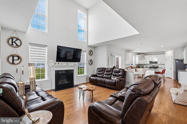 30 CHARLESTON CIR, Dover, DE 19904