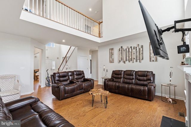 30 CHARLESTON CIR, Dover, DE 19904