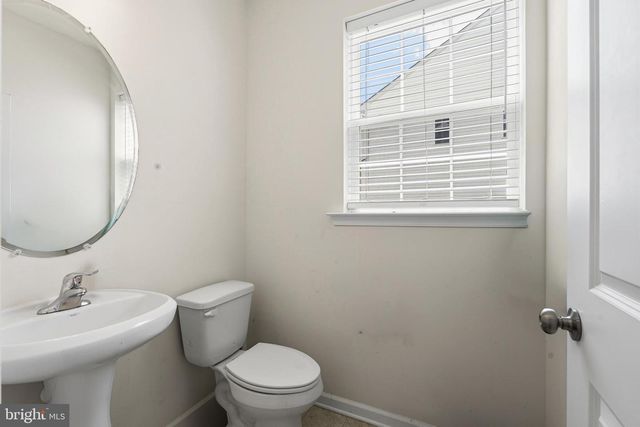 30 CHARLESTON CIR, Dover, DE 19904