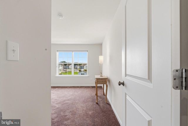 30 CHARLESTON CIR, Dover, DE 19904