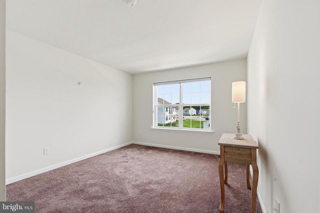 30 CHARLESTON CIR, Dover, DE 19904