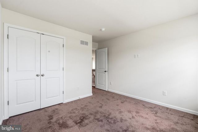 30 CHARLESTON CIR, Dover, DE 19904