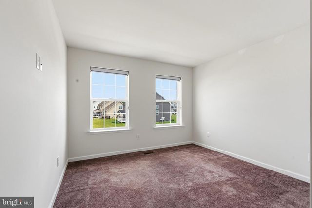 30 CHARLESTON CIR, Dover, DE 19904